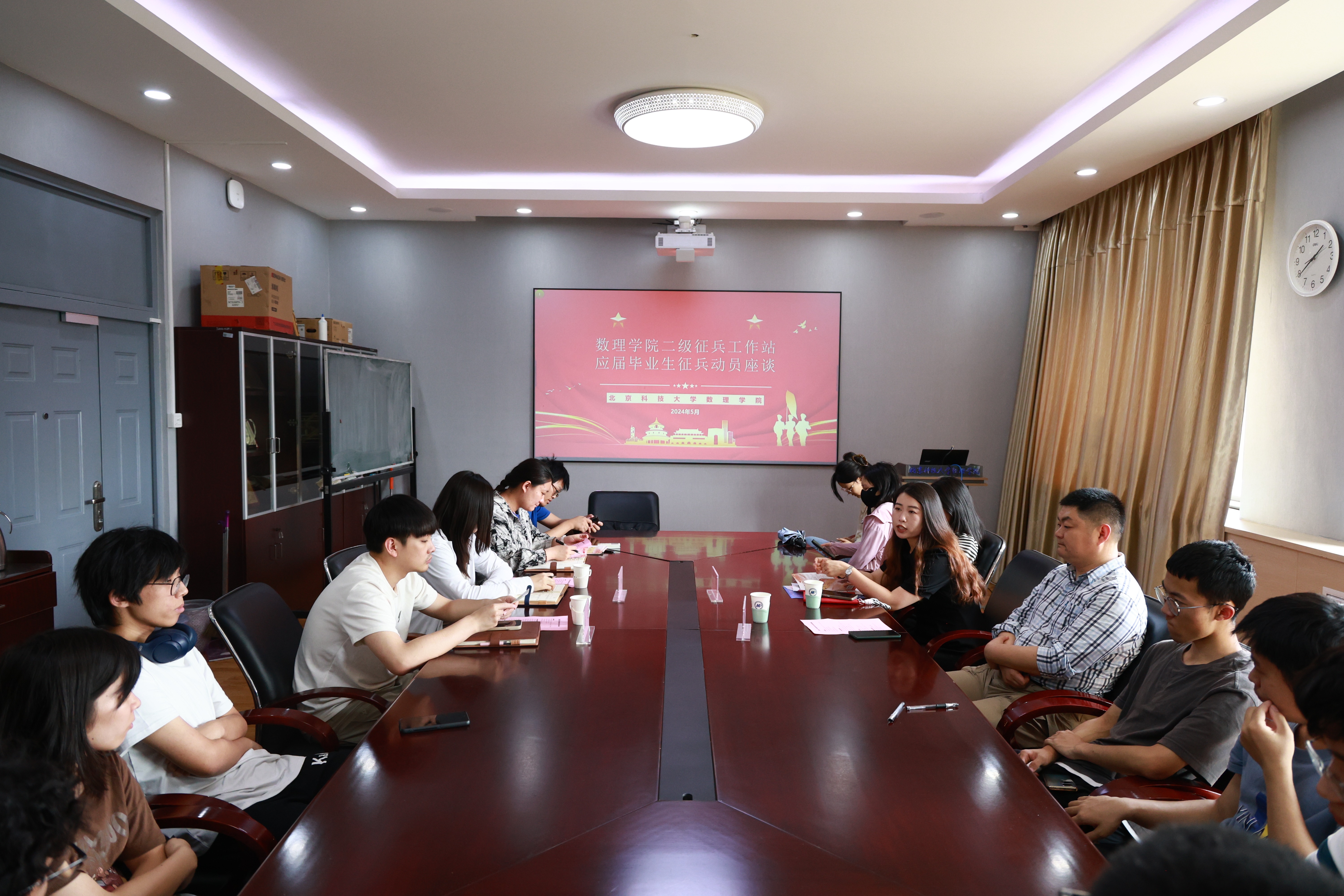 2ba12201fd36e77ab96c8daef3413945.jpg 2ba12201fd36e77ab96c8daef3413945.jpg