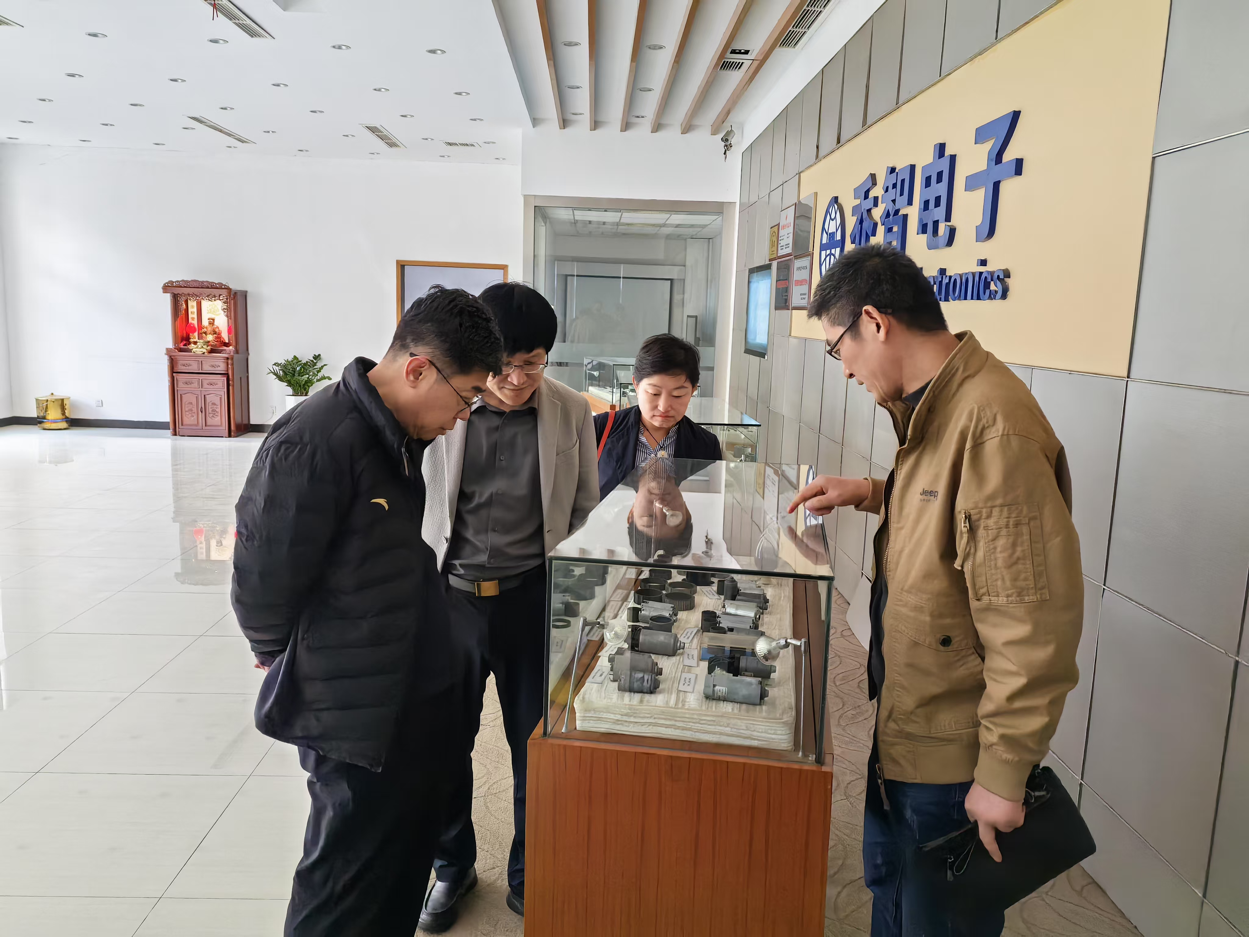 1733901836332685.jpg 1733901836332685.jpg