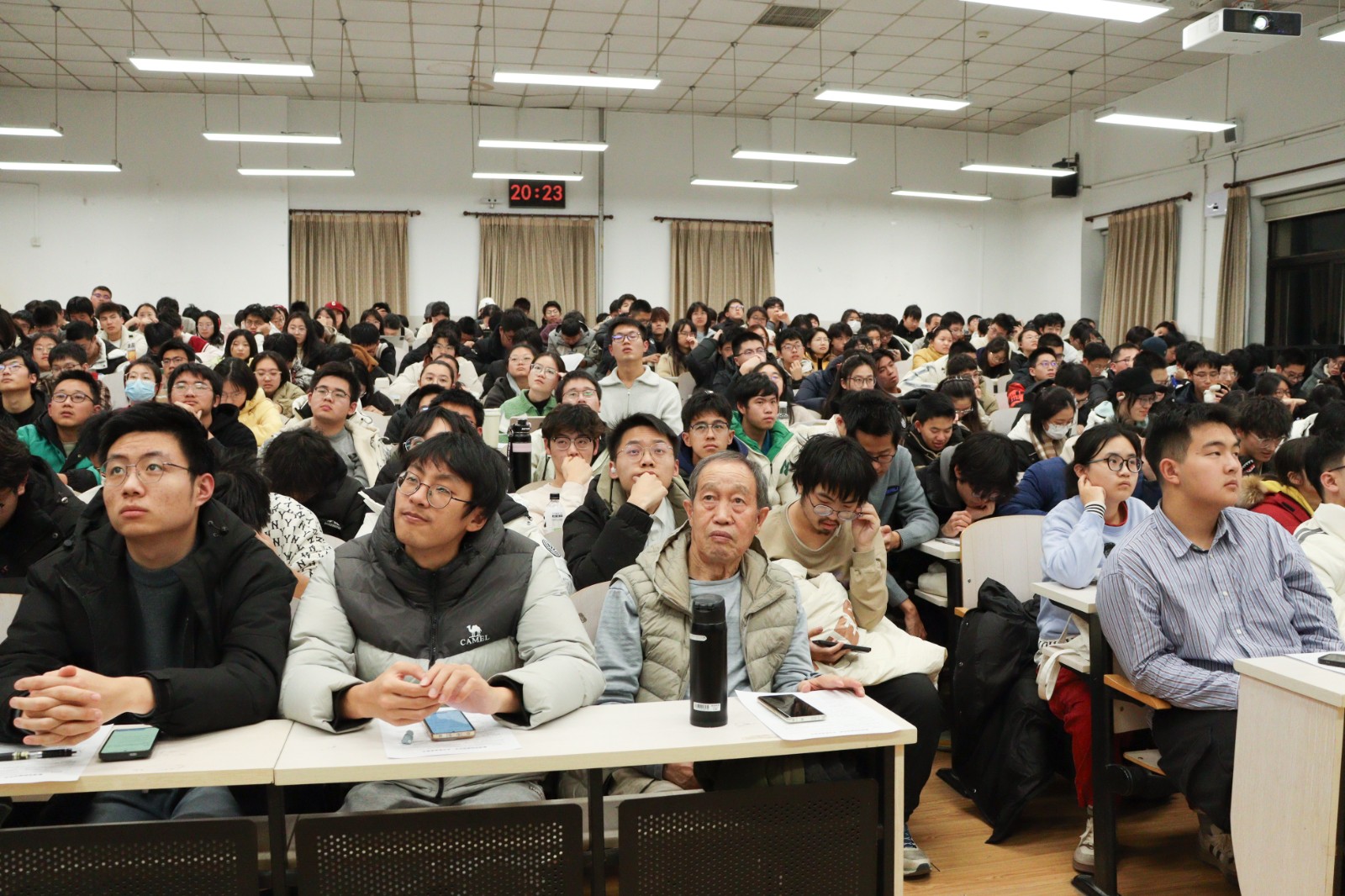 1735631539193884.jpg 1735631539193884.jpg